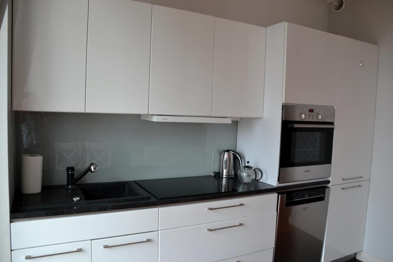 Apartamenty Centrum Nad Motlawa Z Widokiem Na Patio Z Balkonem Gdansk Ngoại thất bức ảnh