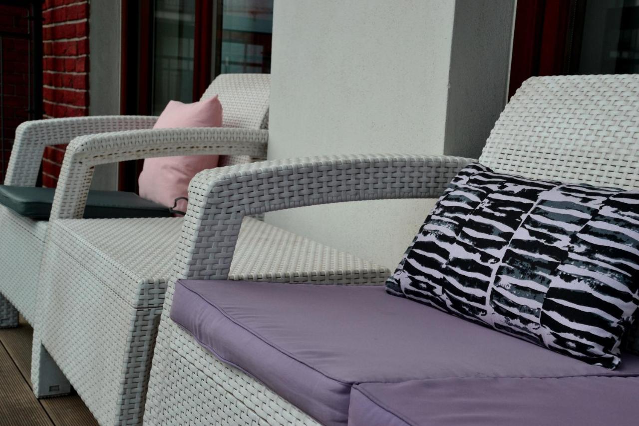 Apartamenty Centrum Nad Motlawa Z Widokiem Na Patio Z Balkonem Gdansk Ngoại thất bức ảnh