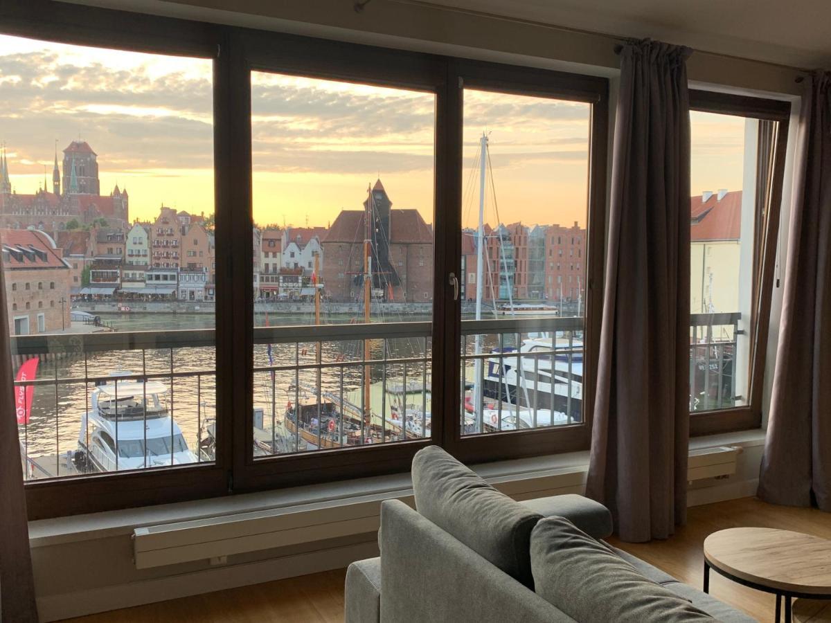 Apartamenty Centrum Nad Motlawa Z Widokiem Na Patio Z Balkonem Gdansk Ngoại thất bức ảnh